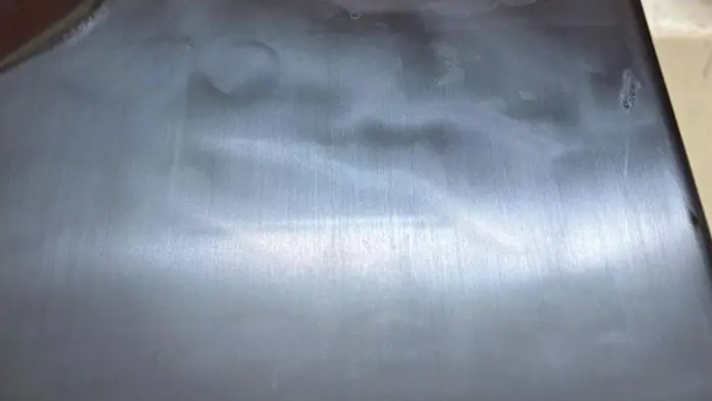 注塑模具首选鸿仁威尔
