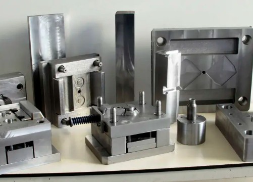 注塑模具首选鸿仁威尔